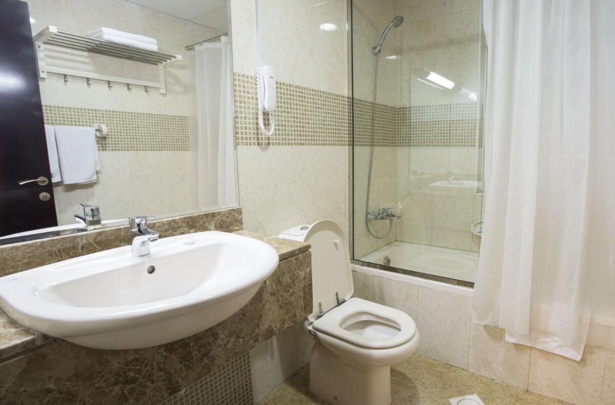 Executive Suite Room In Barsha 1 Near Moe Metro 두바이 외부 사진