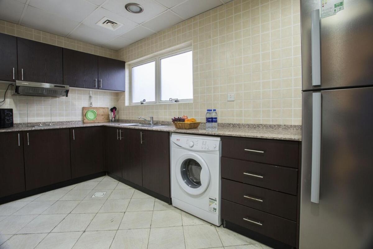 Executive Suite Room In Barsha 1 Near Moe Metro 두바이 외부 사진