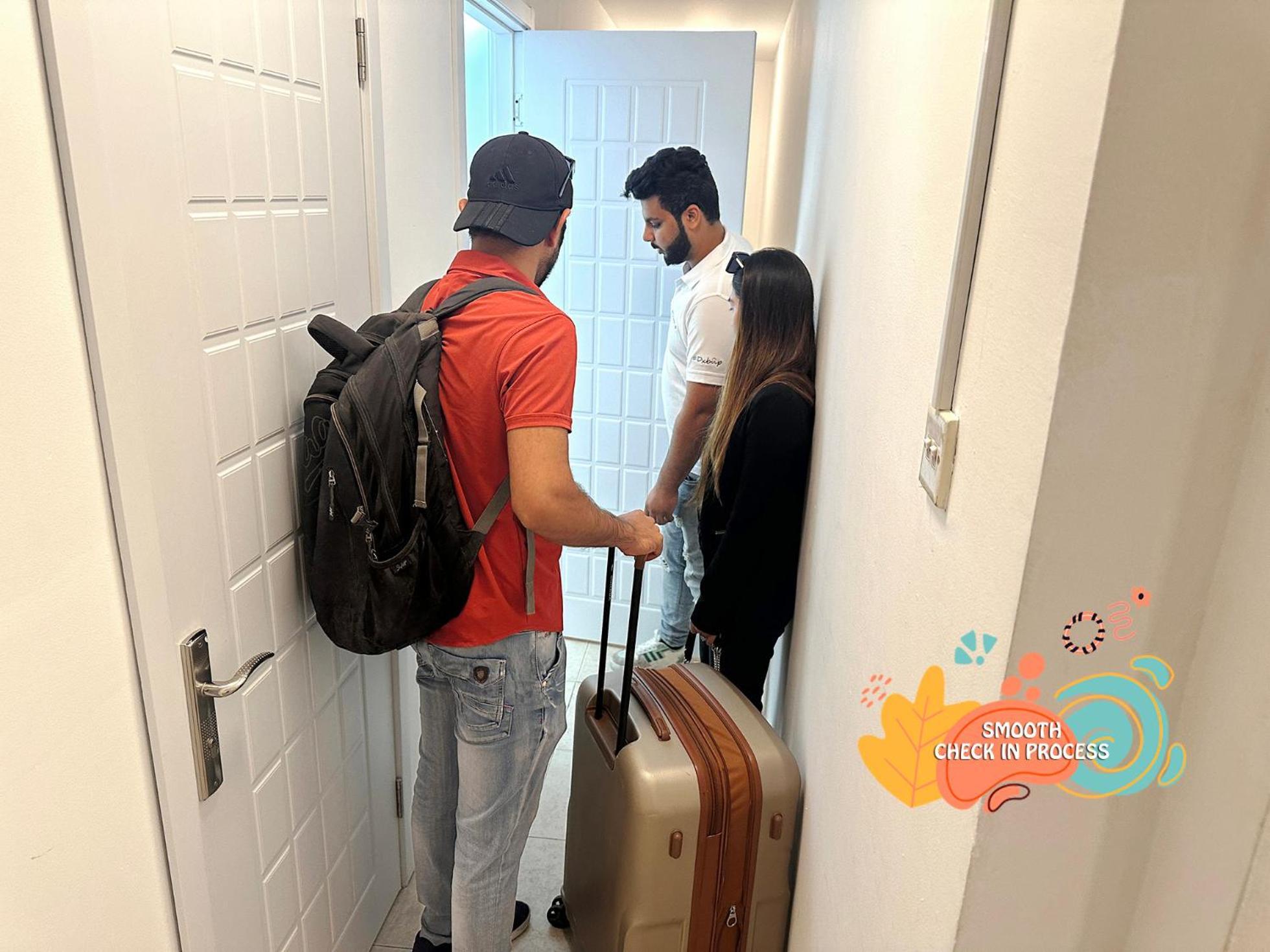 Executive Suite Room In Barsha 1 Near Moe Metro 두바이 외부 사진