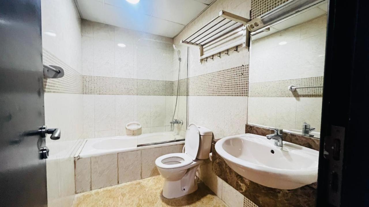 Executive Suite Room In Barsha 1 Near Moe Metro 두바이 외부 사진